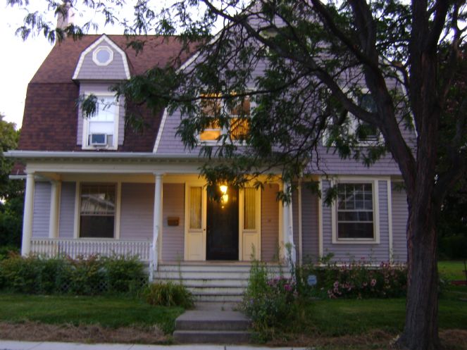 West Side - 27 Bennet Ave..JPG